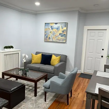 Spacious Apartment In Boston Exterior photo