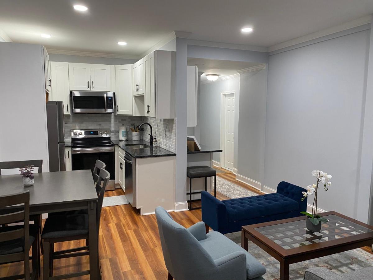 Spacious In Apartment Boston
